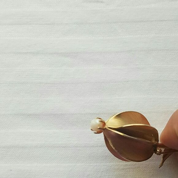 Broche Tone Gold vintage - Picture 6 of 6